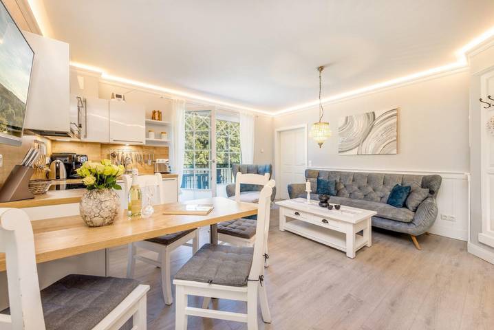 Ferienwohnung für 4 Personen, mit Balkon und Terrasse sowie Garten und Sauna in Ostseebad Zingst