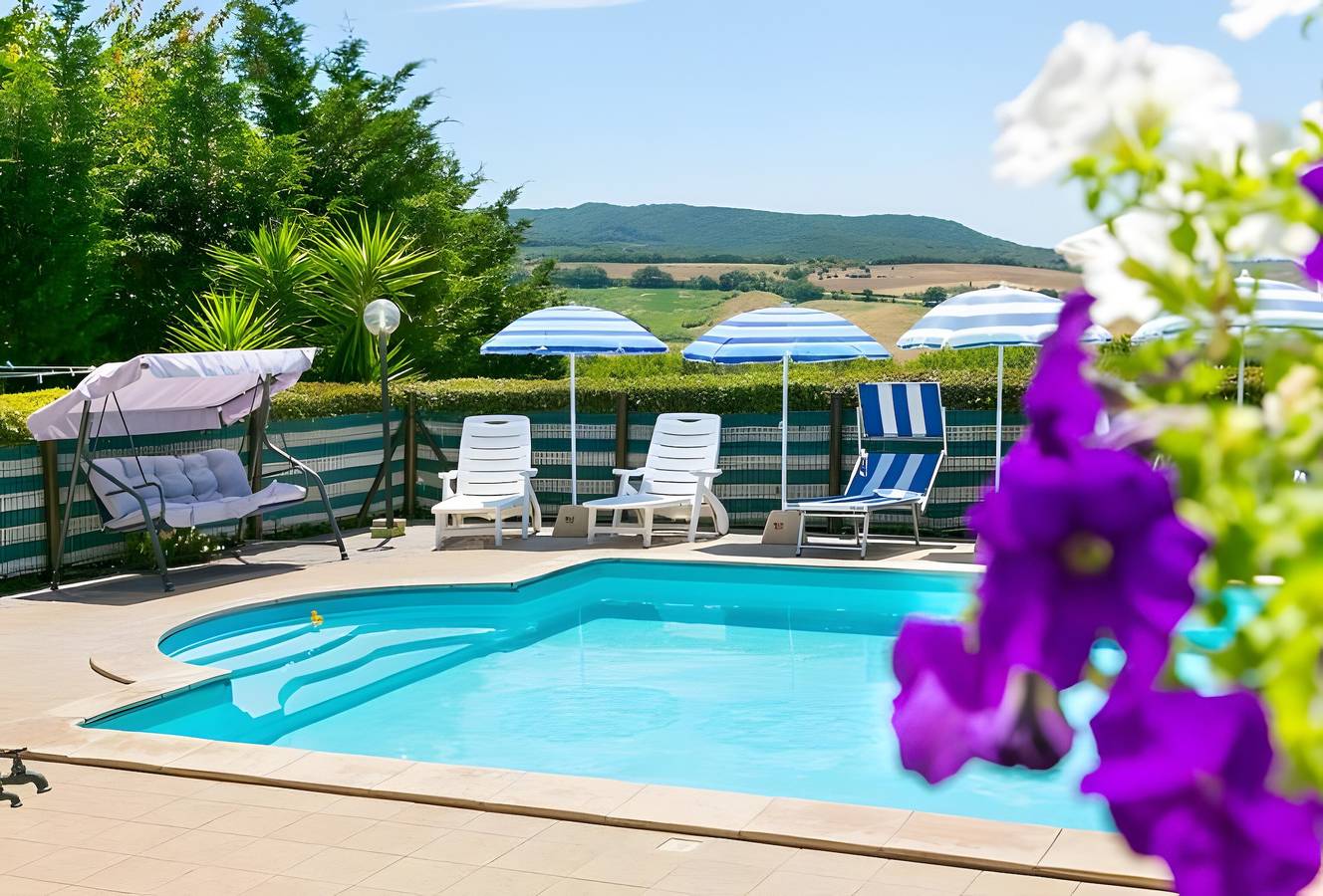 Camera 'Agriturismo Case Nuove - Camera Ste' con piscina condivisa, Wi-Fi e aria condizionata in Castellina Marittima, Costa degli Etruschi