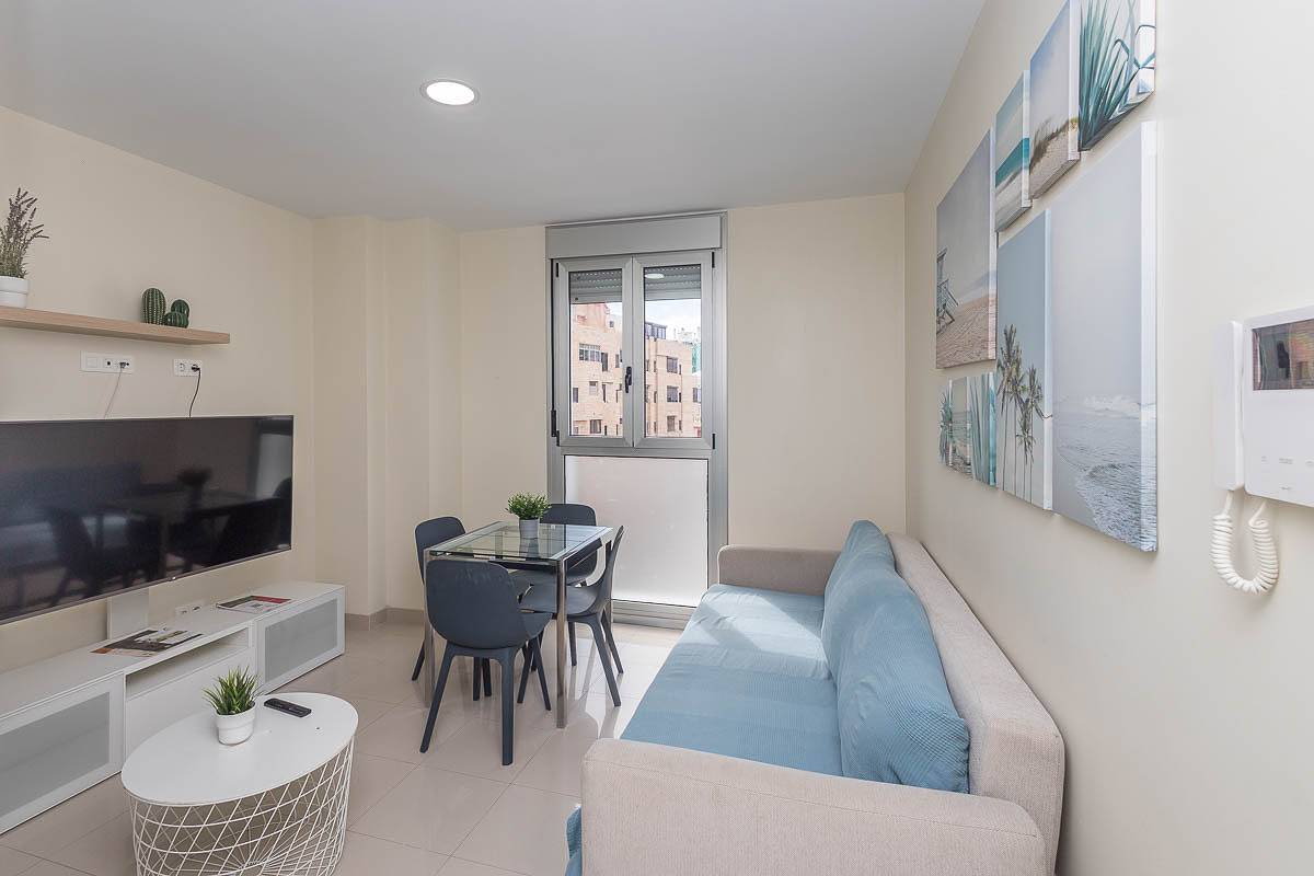 Ganze Wohnung, Ferienwohnung für 4 Personen mit Terrasse in Las Palmas de Gran Canaria Zentrum, Las Palmas