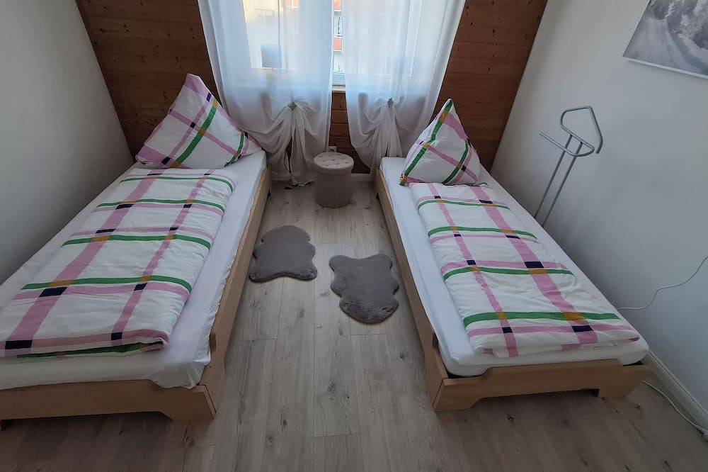 Ganze Wohnung, Gemütliche Ferienwohnung nicht weit von Deutschlands höchste Wasserfälle. in St. Georgen, Mittlerer Schwarzwald