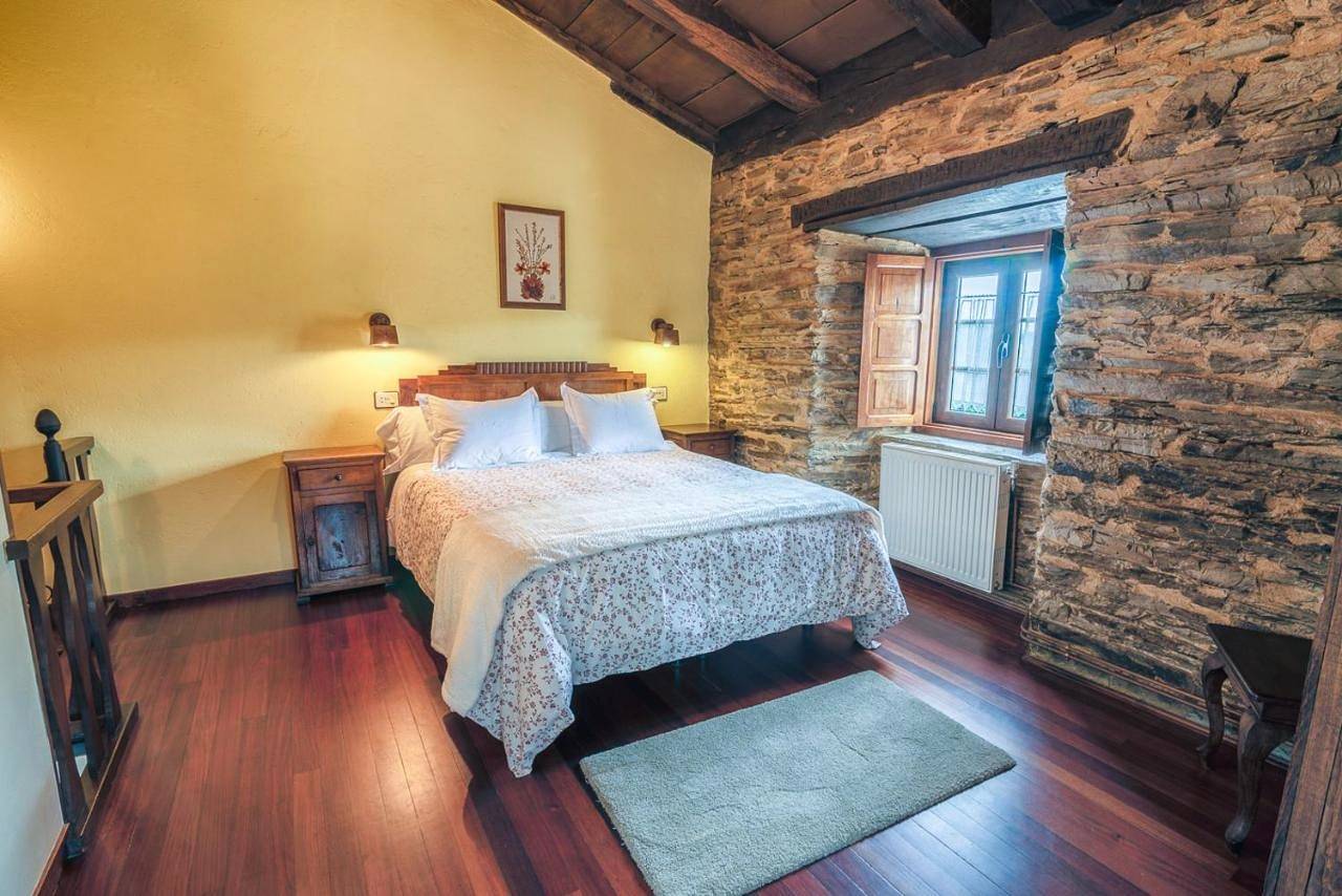 Apartamento entero, One-Bedroom Apartment in Quintá, Santa Eulalia de Oscos
