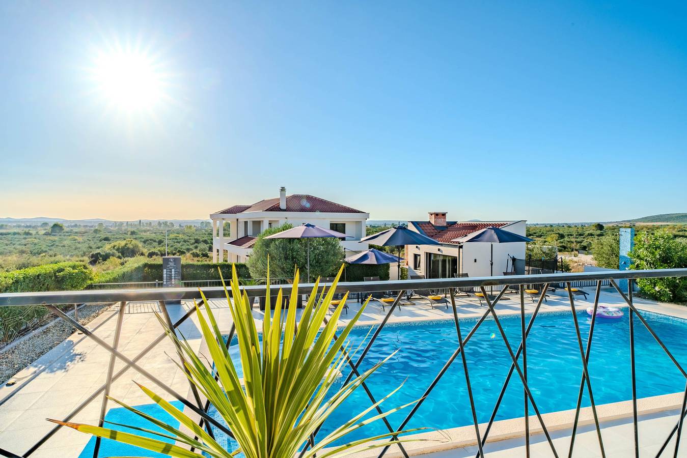 Beautiful villa Lara in Vrana with pool in Pakostane, Zadar
