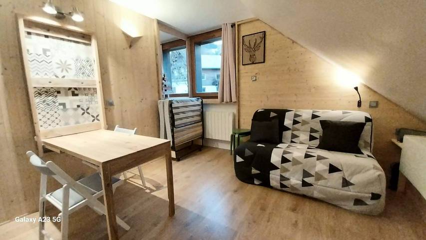 Studio für 3 Personen, mit Ausblick