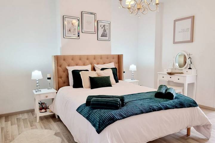 Appartement de vacances pour 5 personnes, avec Terrasse et Jardin à Cambrai