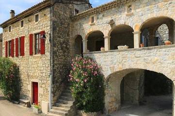 Gîte pour 5 personnes, avec terrasse à Saint-Maurice-d'Ibie