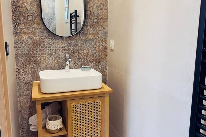 Apartamento entero, Suite Studio L'Arlésienne au Mas de la Huppe - Franquevaux - Petite Camargue in Beauvoisin, Costa mediterránea (Francia)