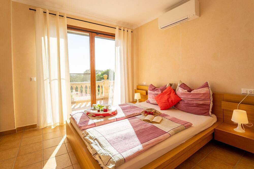 Buena Vida by dracmallorca in Cala Figuera, Santanyí