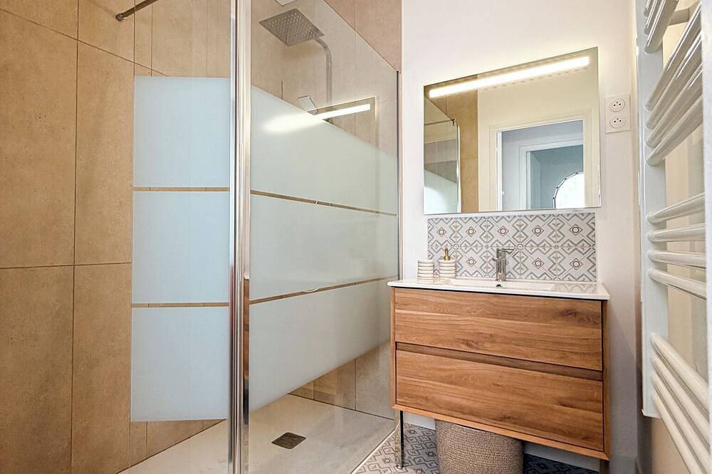 Entire apartment, La sucrerie - 2-bedroom apartment in Sin-le-Noble, Department Nord