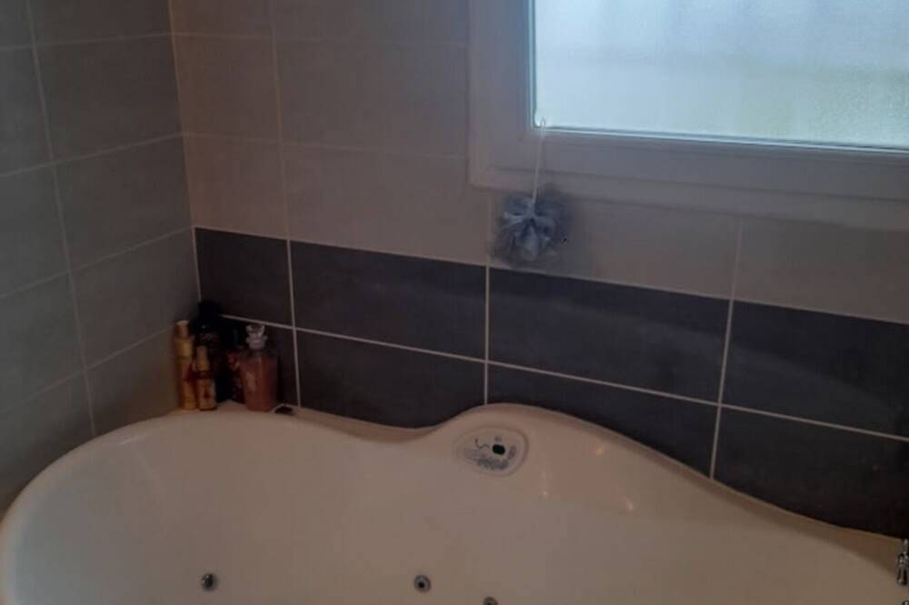 House Seasonal rental with swimming pool in Millau, Parc naturel régional des Grands Causses