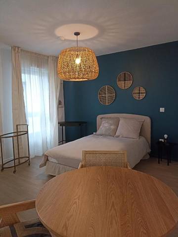 Gîte pour 2 personnes, avec balcon dans Gare De Clermont Ferrand