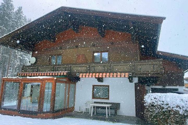 Ferienhaus für 10 Personen, mit Garten in Oberndorf in Tirol