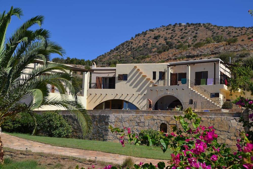 Island Villa is geschikt voor 10 personen in Agia Galini, Rethymno en omgeving