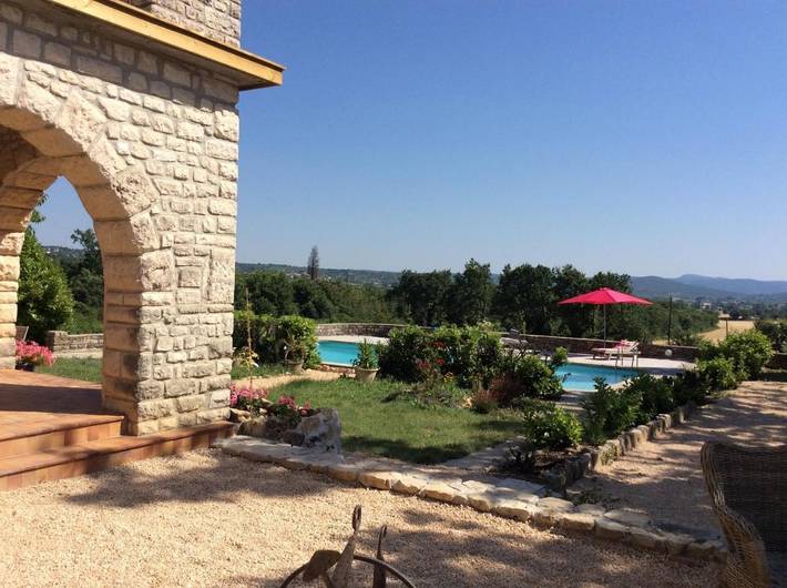Apartamento de vacaciones para 4 personas, con jardín además de piscina y vistas - 1