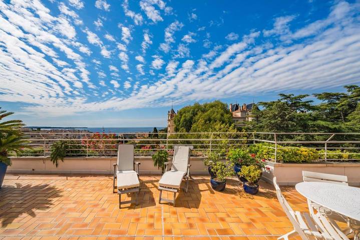 Gîte pour 4 personnes, avec vue et terrasse dans Chateau Et Parc Vallombrosa Cannes - 4