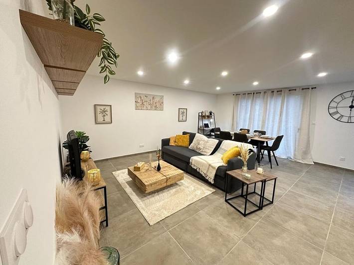 Gîte pour 6 personnes, avec vue et jardin dans La Chambre