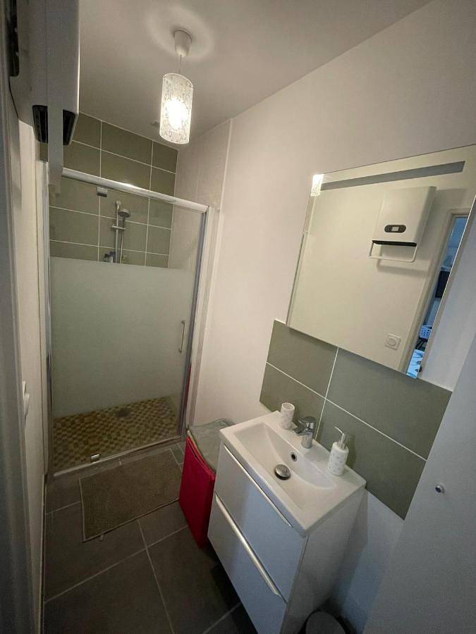 Gîte pour 4 personnes, avec jardin à Livron-sur-Drôme - 3