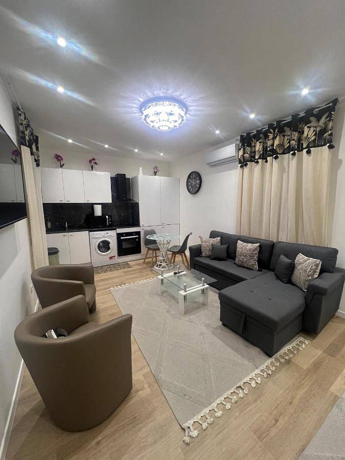 Gîte pour 4 personnes dans Bowling Acropolis Nice