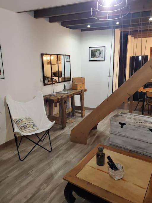 One-Bedroom House in Jaunay-Clan, Vienne (France)