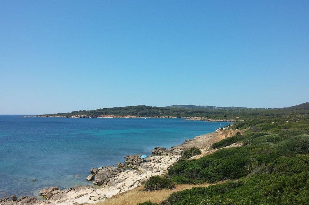 Ganze Wohnung, Bright Apartment Within Walking Distance From The Sea in Fertilia, Sassari Provinz