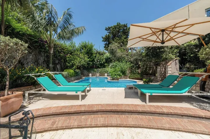 Appartamento vacanze per 10 persone, con piscina e panorama nonché giardino, adatto a famiglie con bambini - 1