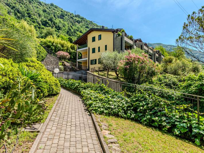 Ganze Wohnung, La Terrazza sul Lago in Dervio, Comer See