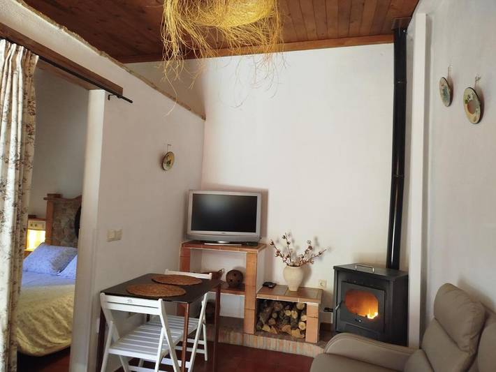 Casa rural para 2 personas, con piscina además de terraza y vistas, Se admiten mascotas - 1