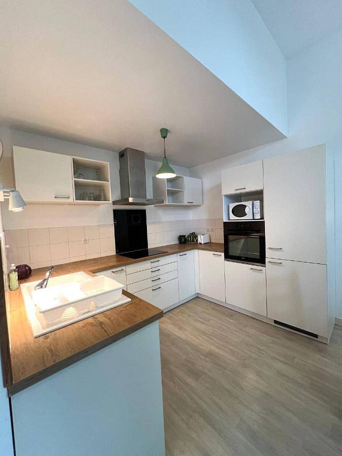 Appartement entier, Le Clos - Centre ville - Jardin - Parking privé in Poitiers, Vienne (France)