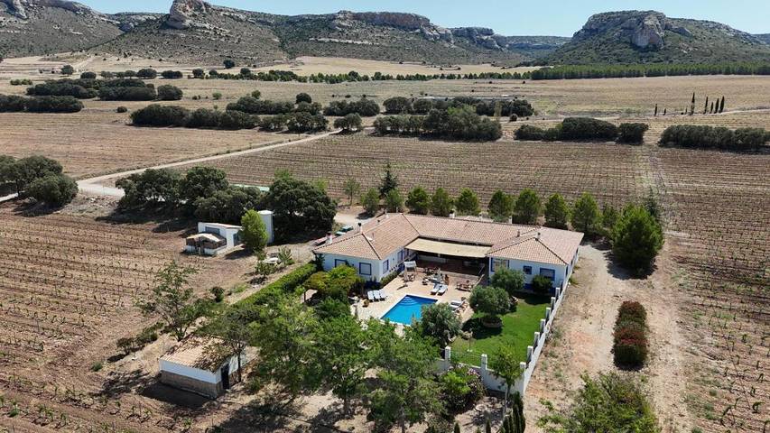 Chalet para 2 personas, con jardín además de piscina y vistas, Se admiten mascotas en Provincia de Albacete - 4