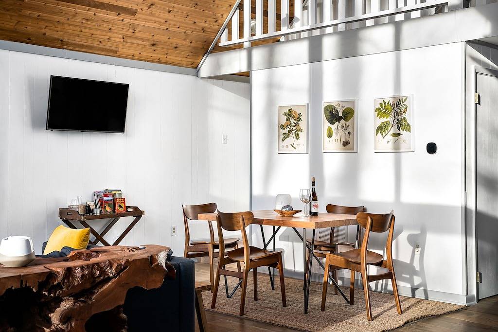 Lost River Hideout in Seneca Rocks