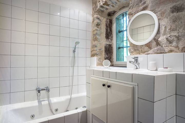 Location de vacances pour 4 personnes, avec jardin à Claviers - 4