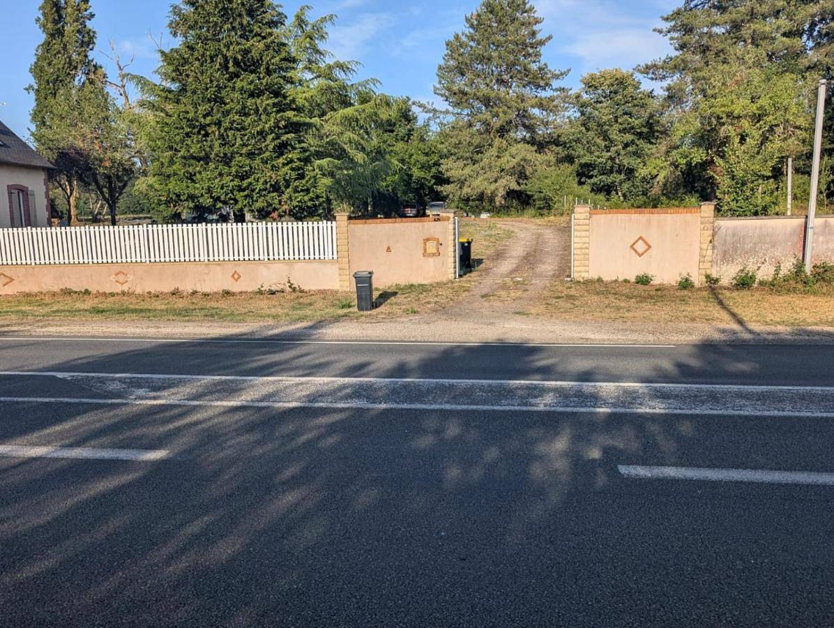 Accès direct N7 Maison détente avec jacuzzi spa massant in Nogent-sur-Vernisson, Région de Montargis