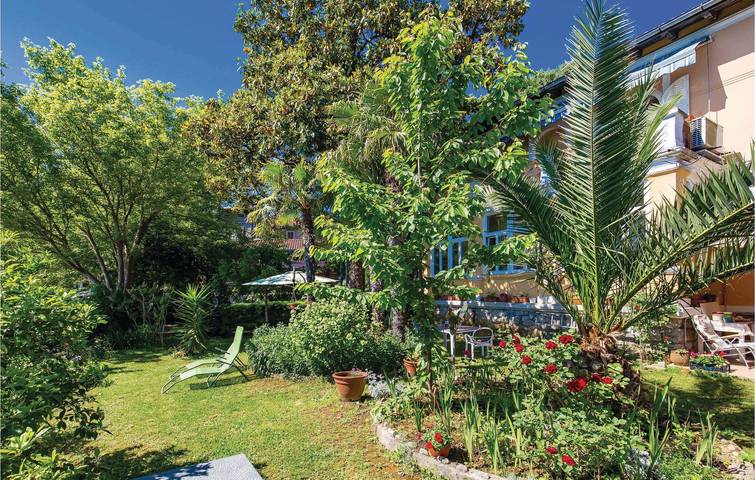 Gîte pour 4 personnes, avec terrasse à Lovran - 4