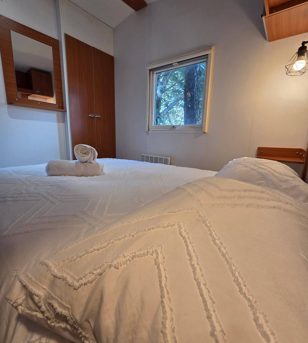 Mobil-home “Pro” con terraza privada y Wi-Fi in Pélissanne, Region de Aix-en-Provence