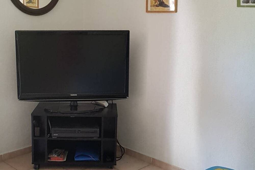Ganze Wohnung, Schöne Lage, günstig zur Ruhe in einem Weiler in der Camargue in Arles, Mittelmeerküste (Frankreich)