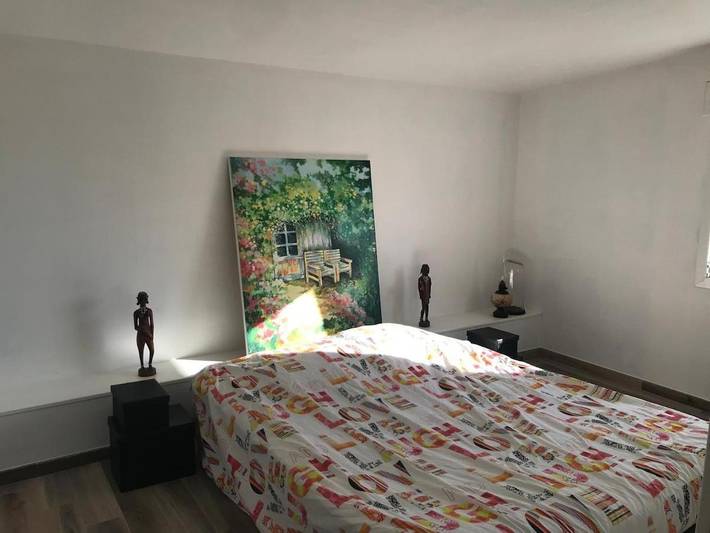 Location de vacances pour 15 personnes, avec terrasse ainsi que piscine et vue à Fréjairolles - 3