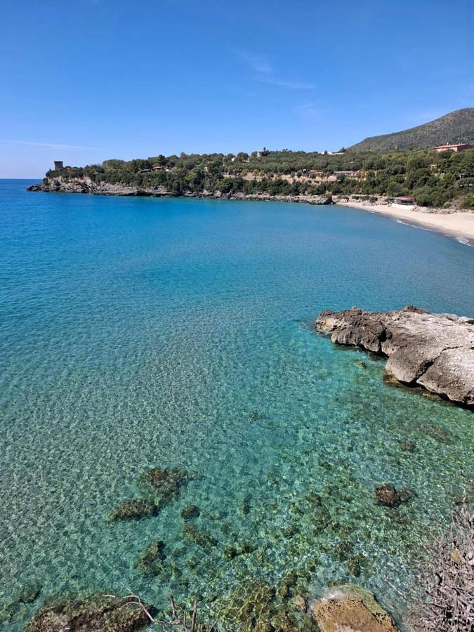 Ferienhaus für 4 Personen, mit Balkon und Terrasse sowie Garten und Ausblick in Marina di Camerota - 2