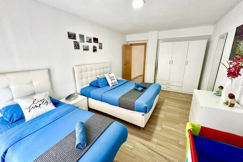 Entire apartment, Boutique Apartment by the Sea in El Barrio, Alicante