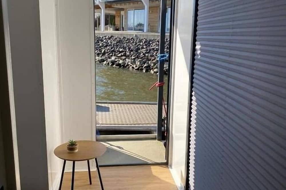 Ganze Wohnung, Hausboot für 2 Gäste mit 18m² in Heiligenhafen in Heiligenhafen, Ostholstein