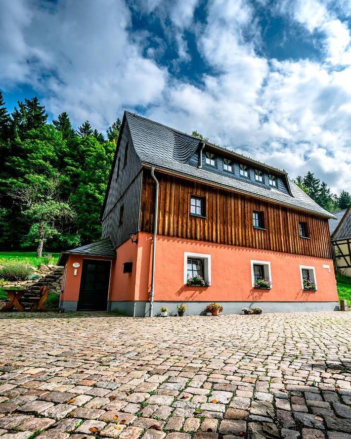 Ferienwohnung für 3 Personen, mit Balkon und Terrasse sowie Garten und Ausblick in Rechenberg-Bienenmühle - 2