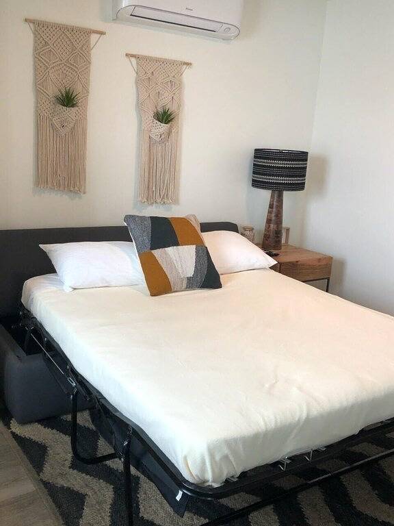 Ganze Wohnung, First Floor King Room (103) in Oceanside, San Diego County