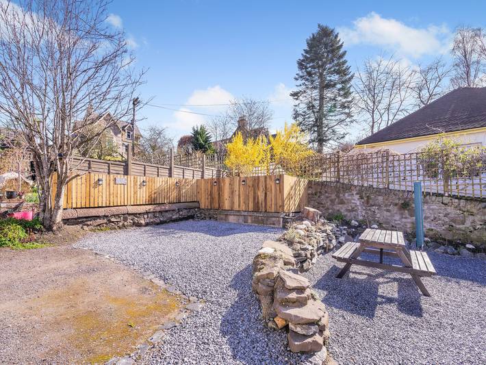 Holiday home for 2 people, with garden in Perthshire