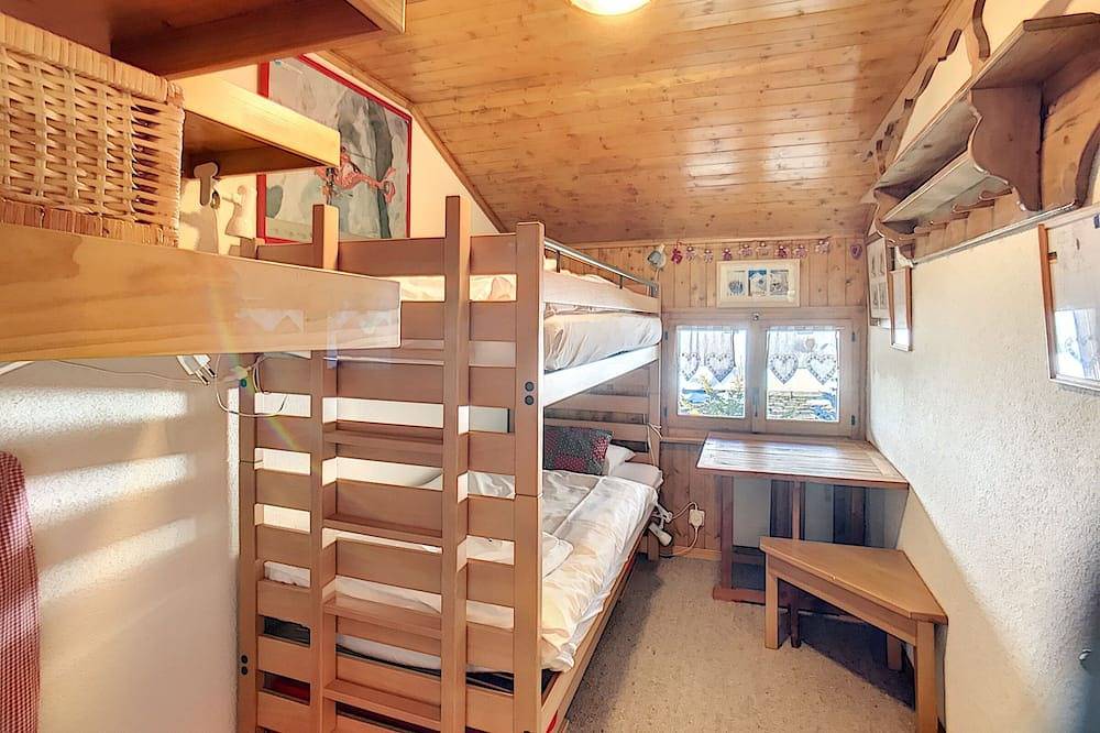 Appartement entier, Summit combles, Accès au chalet skis aux pieds depuis Le Rouge. in Bagnes, Alpes valaisannes