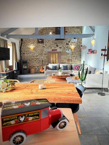 Gîte pour 6 personnes, avec terrasse à Bonnemain