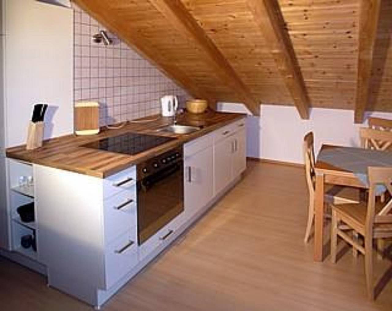 Ganze Ferienwohnung, "Nr. 2" - Fewo/1 Schlafraum/Dusche, Bad, Wc in Mittenwald, Bayerische Alpen