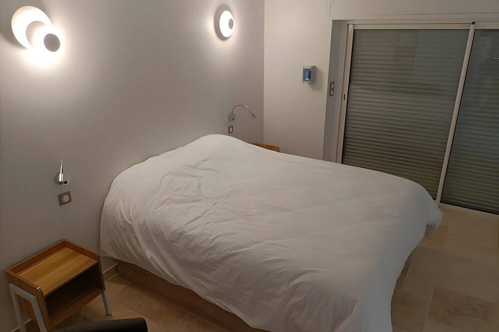 Chambre d’hôtes « Chambre Jasmin » avec terrasse partagée, Wi-Fi et climatisation in Grasse, Côte méditerranéenne (France)