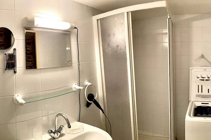 Gîte pour 2 personnes, avec Terrasse et Piscine à Najac - 4