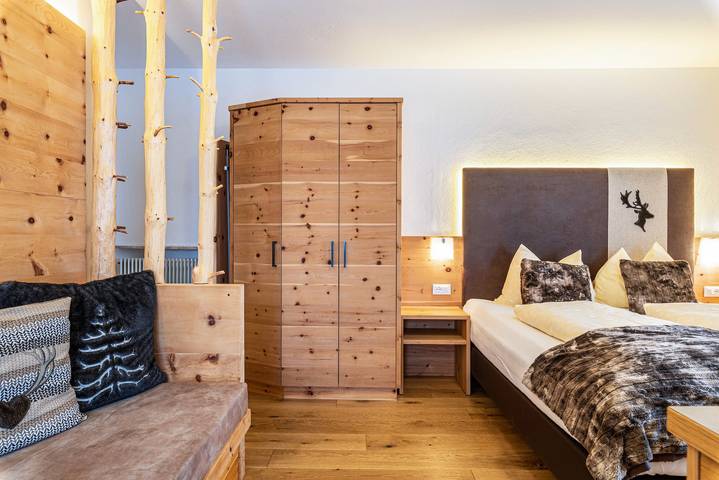 Entire studio, Cozy Apartment "Primel - Sonnleitn" with Mountain View, Wi-Fi & Balcony in Sankt Peter Tal, Lajen