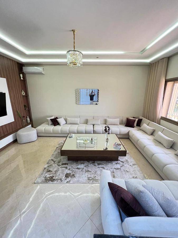 Villa para 18 pessoas, com piscina e jardim, com animais de estimação - 1