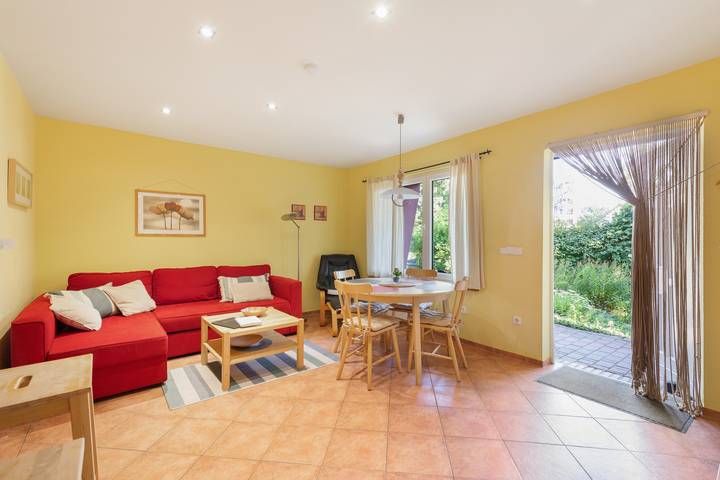 Ferienhaus für 4 Personen, mit Garten am Fleesensee