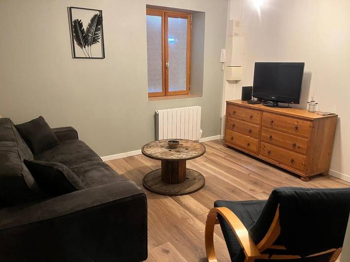 Gîte pour 7 personnes dans Beaurepaire - 2